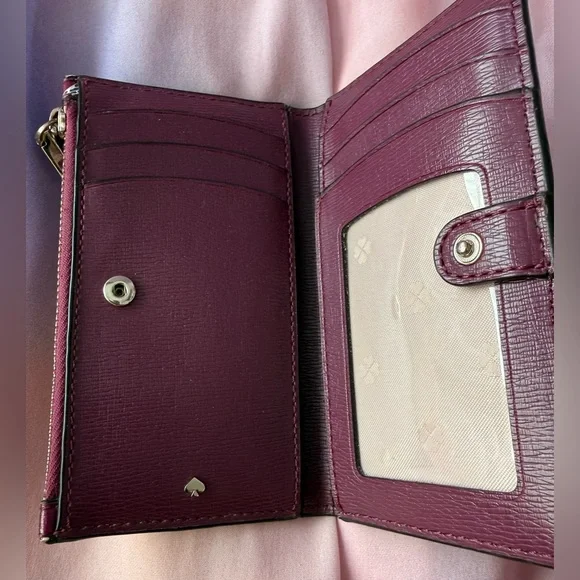 Kate Spade Sylvia Panther Dot Small Slim Bifold Wallet - Picture 10 of 16